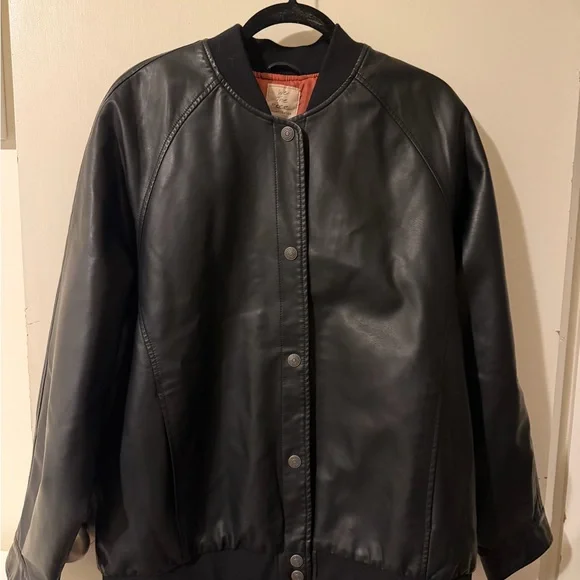We The Free Black Leather Bomber Jacket - Picture 5 of 7
